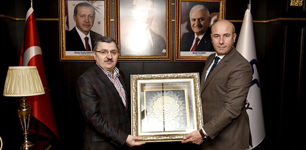 Tekkeköy’de Yeni Türkiye ve Başkanlık konulu konferans