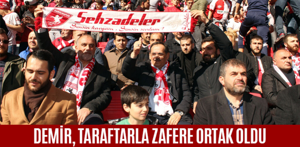 DEMİR, TARAFTARLA ZAFERE ORTAK OLDU