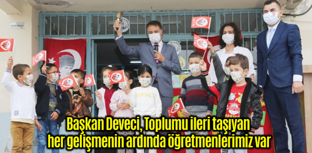 Toplumu ileri taşıyan her gelişmenin ardında öğretmenlerimiz var