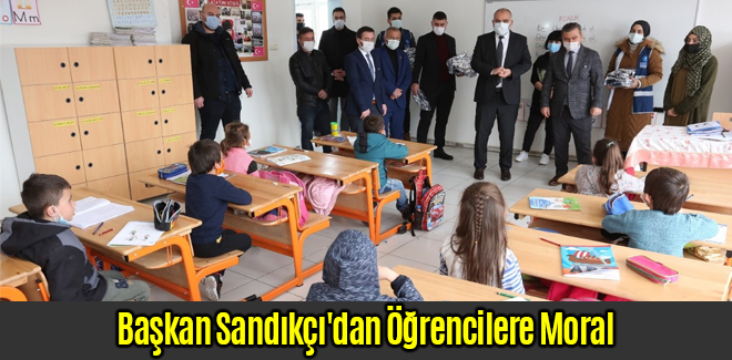 Başkan Sandıkçı'dan Öğrencilere Moral