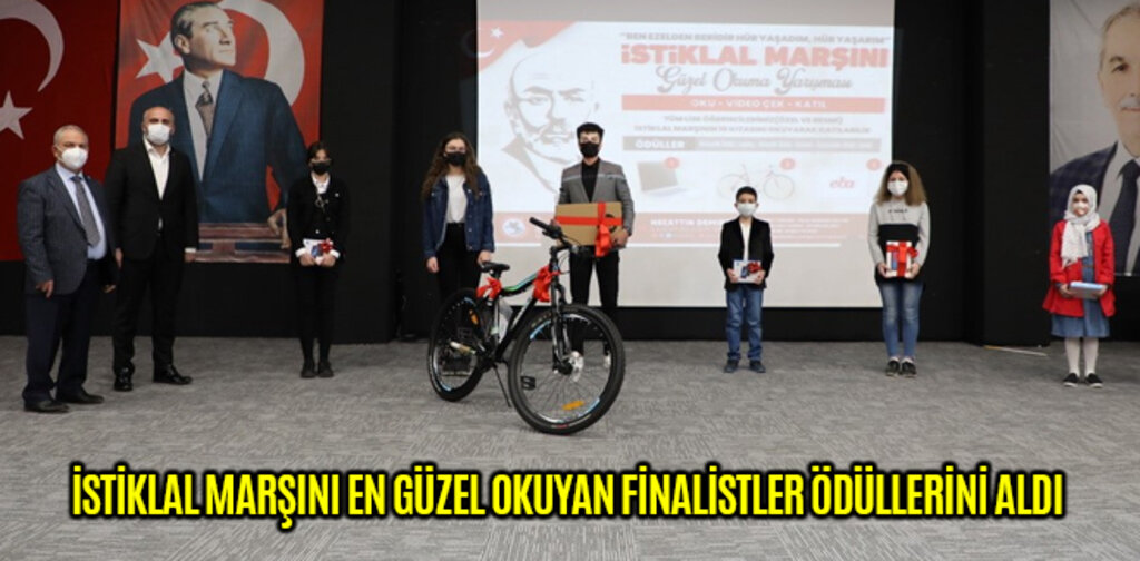 İSTİKLAL MARŞINI EN GÜZEL OKUYAN FİNALİSTLER ÖDÜLLERİNİ ALDI
