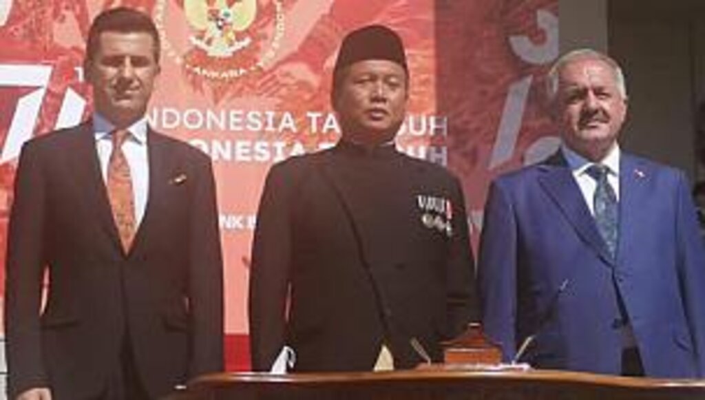 Günhan Ulusoy Endonezya Fahri Konsolosu oldu