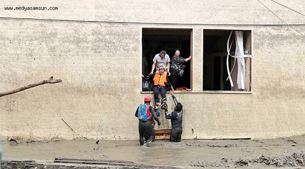 Orman ve sel yangınlarında zarar görenler için yardım kampanyası başlatıldı