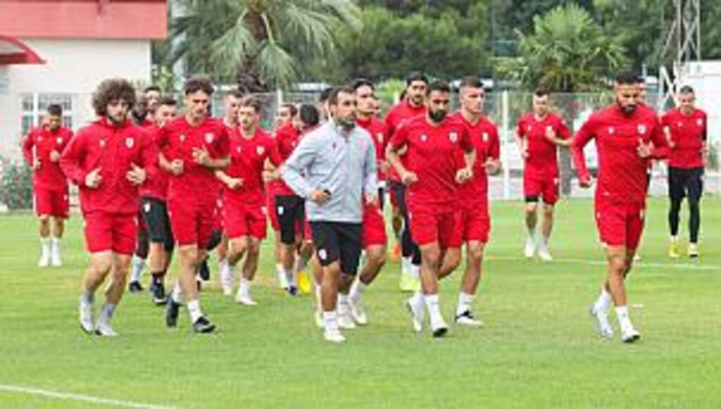 Samsunsporlu futbolcuların forma numaraları açıklandı
