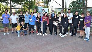 19 Mayıs İlçesinde düzenlenen Tenis Turnuvası sona erdi