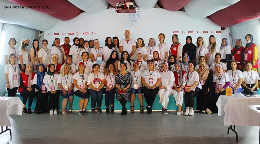 Türk Kızılayı'nda kadınların başarısı