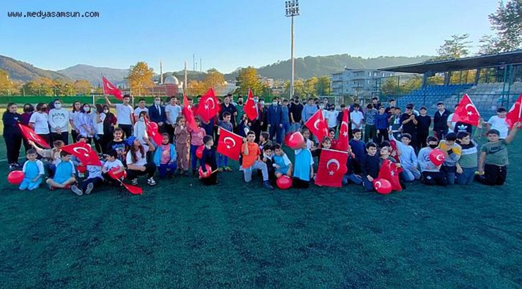 Başkan Akgül derece yapan Salıpazarlı sporcuları ödüllendirdi