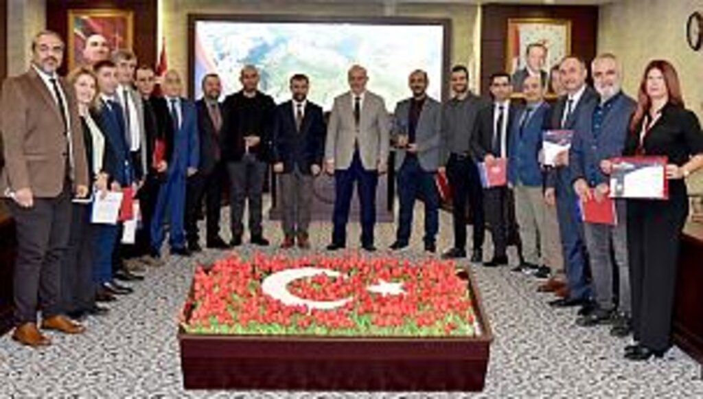 Rektör Ünal ISIF 2021’den Ödül Alan Akademisyenleri Kutladı