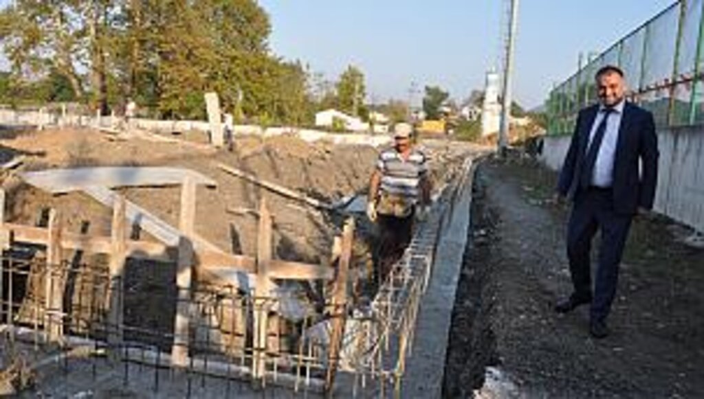 Salıpazarlı gençlere tenis kortu