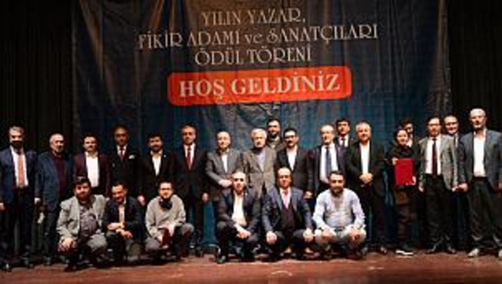 Prof. Dr. İbrahim Tellioğlu Yılın Yazarı Seçildi