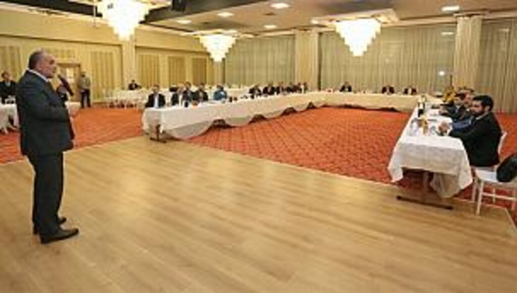 Başkan Sandıkçı, birim müdürlerini ödüllendirdi