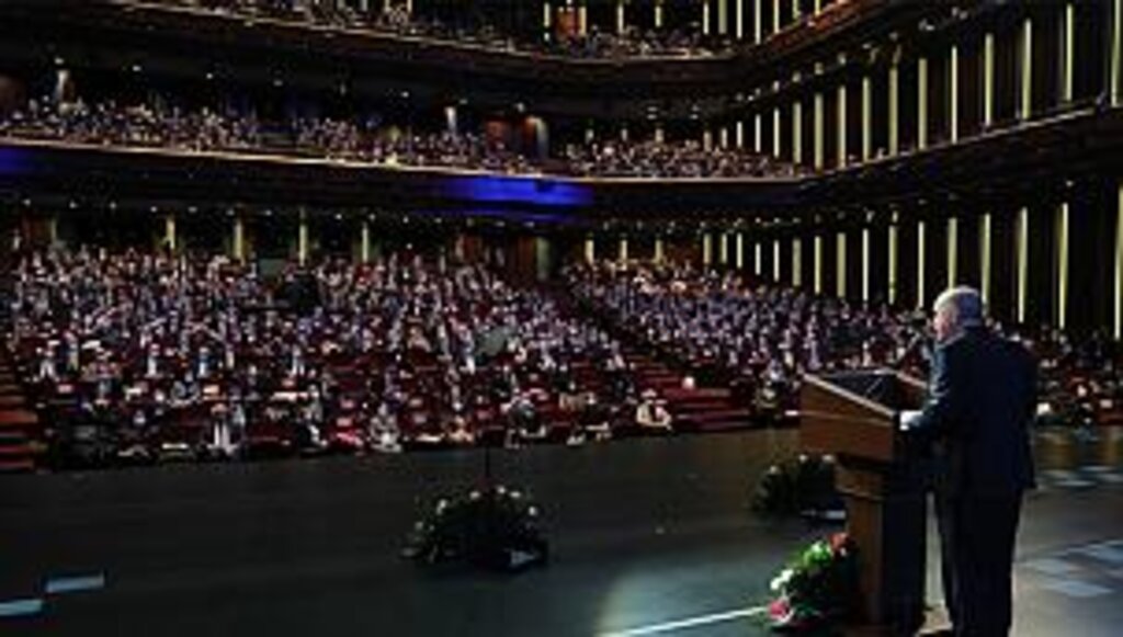 Eğitimde sözleşmeli ayrımı kalkıyor Başöğretmenlik geliyor