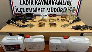 Emniyet Yeni Yıl Öncesi Sahte İçki Satıcılarına Göz Açtırmıyor