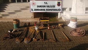 Samsun'da kepçe ile define ararken yakalandılar