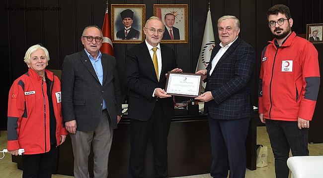 Türk Kızılay Samsun Şube Başkanlığından OMÜ'ye Teşekkür Belgesi