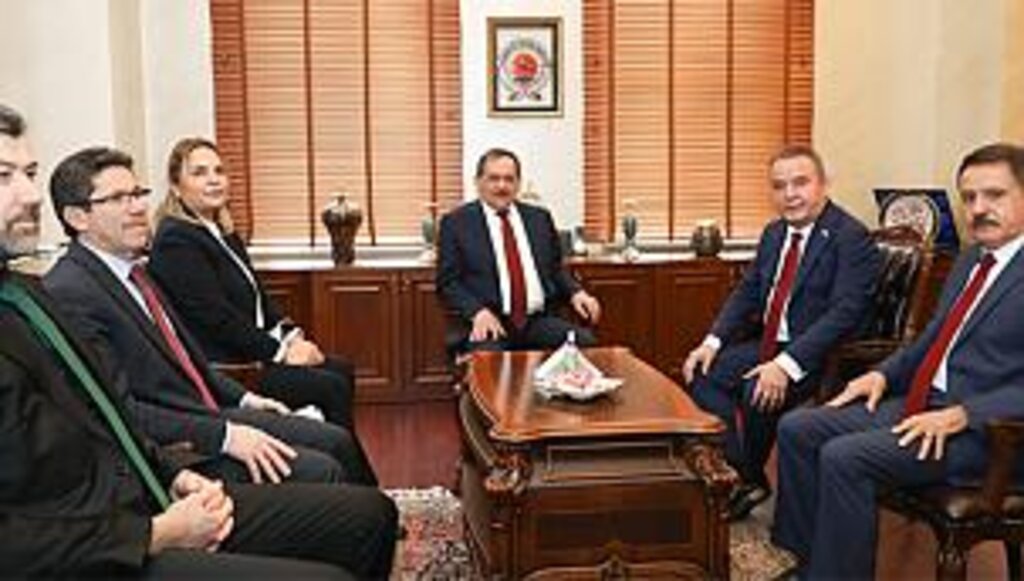 Muhittin Böcek'ten Samsun'da hemşehri turu