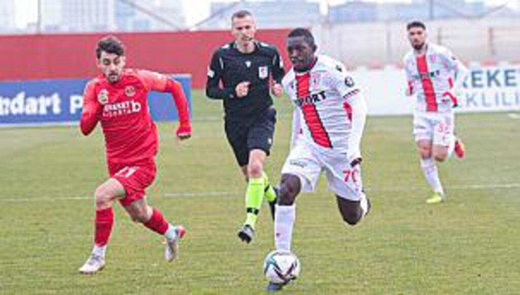 Samsunspor'da kırmızı kart faciası 3 puan kaybettirdi