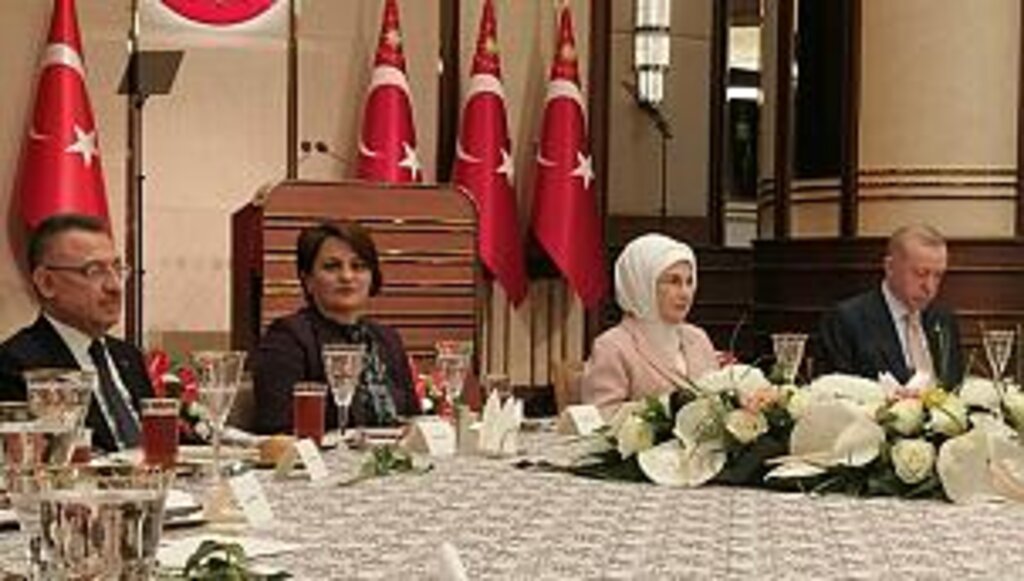 Kadın Muhtarlar Külliye'de buluştu