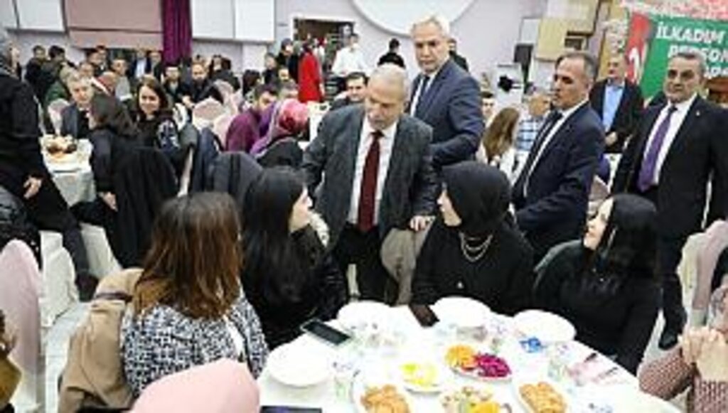 İLKADIM BELEDİYESİ ÇALIŞANLARI İFTAR SOFRASINDA BULUŞTU
