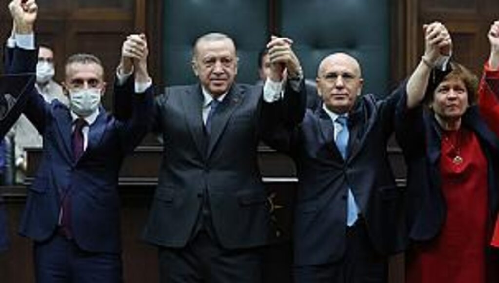 İYİ Parti Kurucusu Balıkesir Milletvekili İsmail Ok Ak Partiye Geçti