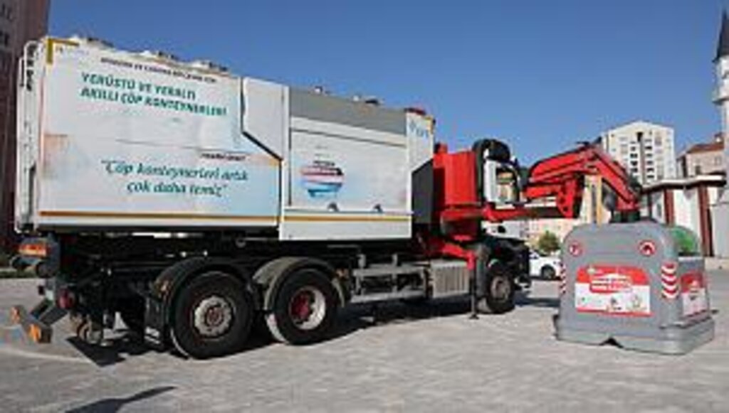 İlkadım Belediyesi temizlik araçlarını modernleştirdi