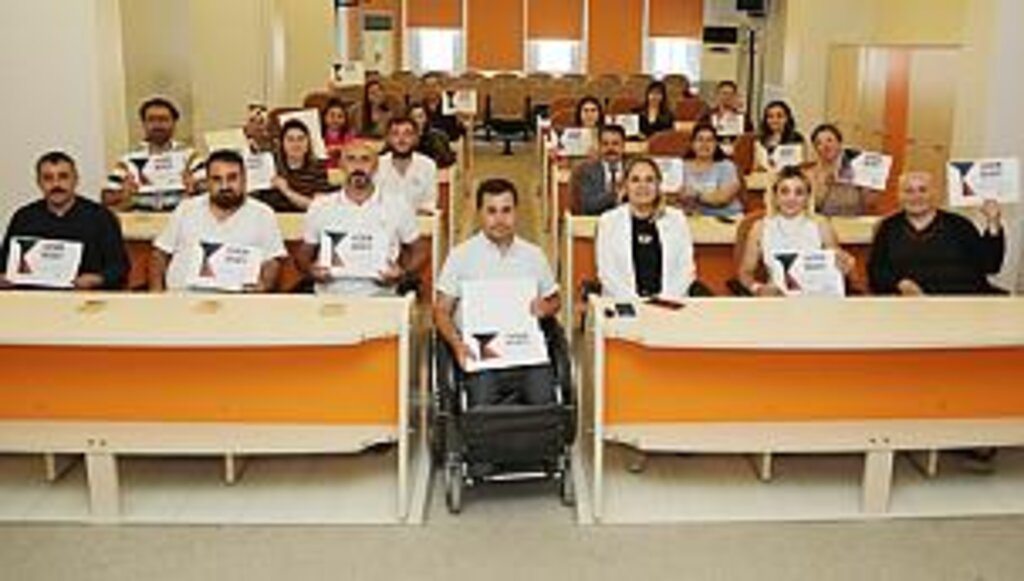 Atakum Belediyesi personeli 3 aylık Türk İşaret Dili eğitimini tamamladı