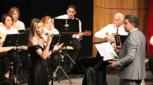 Atakum Belediyesi Türk Sanat Müziği Korosu'ndan muhteşem konser