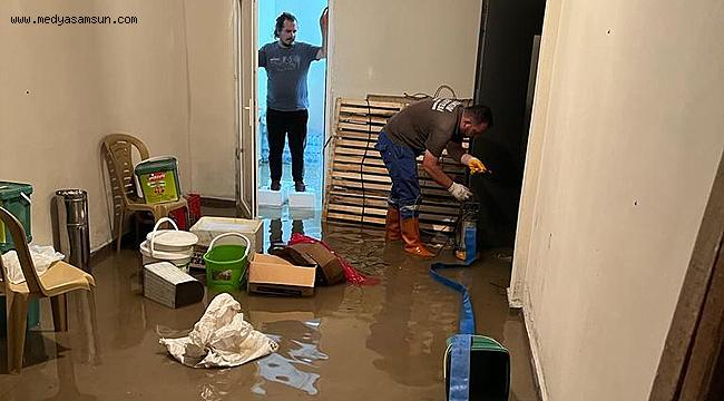 Atakum'da aşırı yağışlar zarara neden oldu