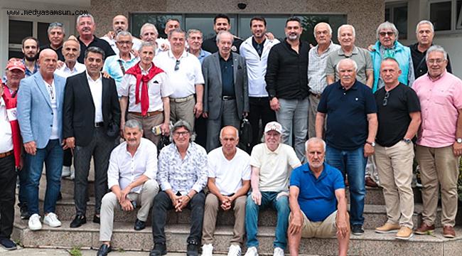 Samsunspor'un efsaneleri kulüpte bir araya geldi