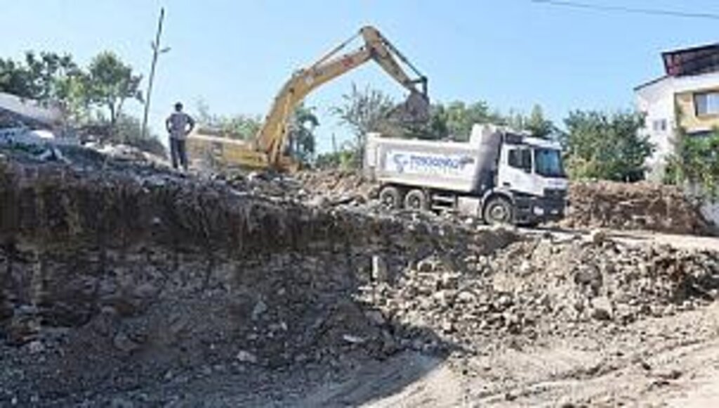 Tekkeköy'de imara açılan alanlarda altyapı çalışmalarına hız verildi