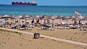 Samsun'da kadınlar adeta Fener Plajına hücum etti