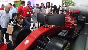 TEKNOFEST KARADENİZ Büyükşehir standında Formula-1 heyecanı