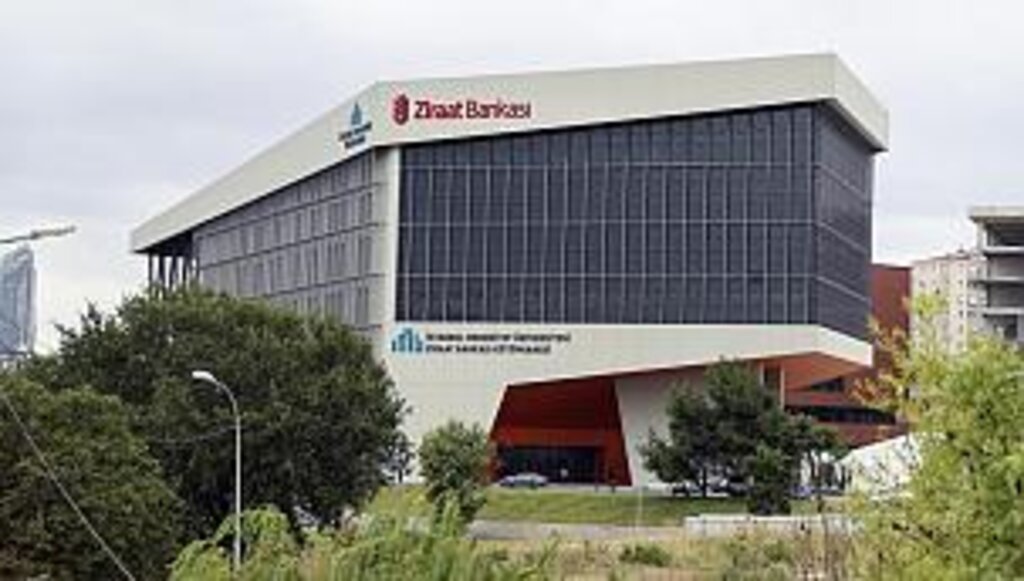 Türkiye'nin en büyük üniversite kütüphanesi açıldı