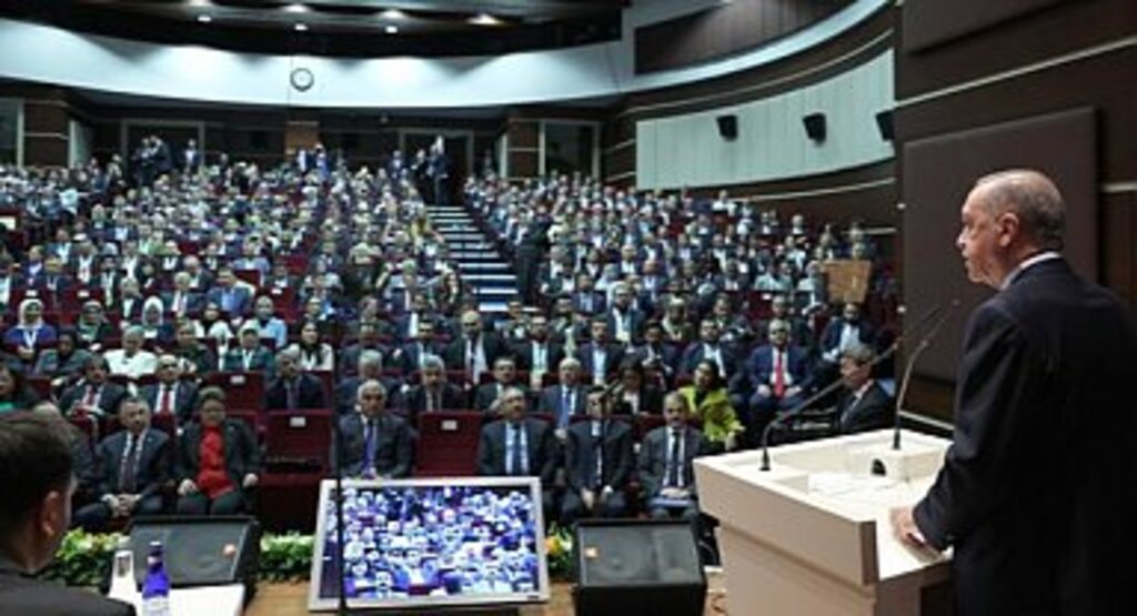 Erdoğan, teröristlerin izini takip ettiğinizde ya HDP'ye ya da CHP'ye çıkıyor