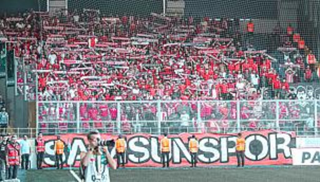 Samsunspor'dan öğrecilere Lig sonuna kadar ücretsiz bilet