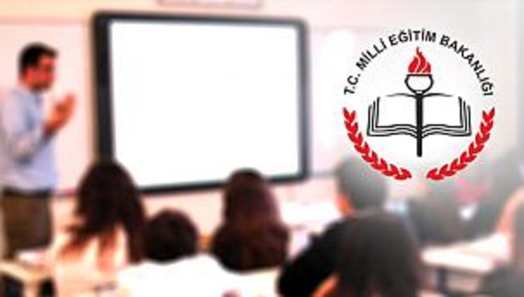 Tatil bitti 19 milyon öğrenci 1 milyon öğretmen ders başı yaptı