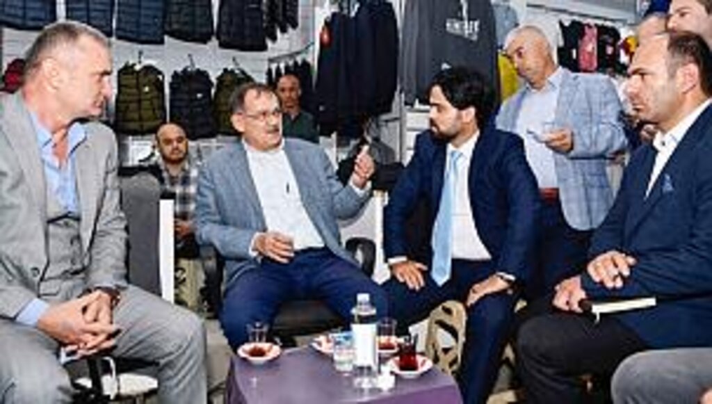 YABANCILAR ÇARŞISININ ÇATISINA GES KURULUYOR
