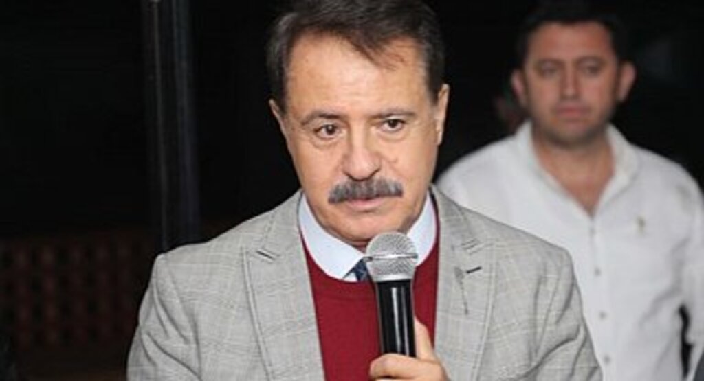 Başkan Deveci Çocuklara Nutuk Hediye Etti