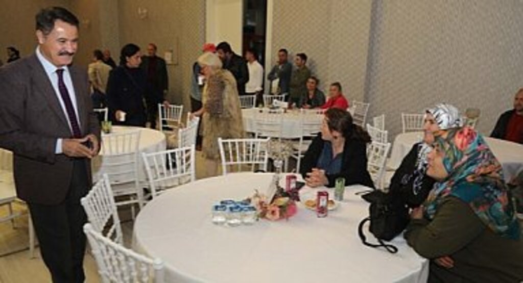 Başkan Deveci’den üniversitelilere “Atakumlu olun” çağrısı