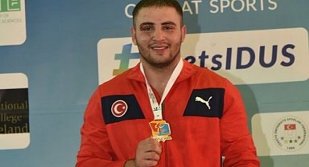 FISU Dünya Kupasında OMÜ’lü Berat Acar Dünya Şampiyonu