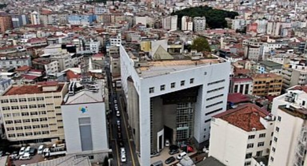 Samsun'un En Çirkin Binası İçin Yıkım Başladı