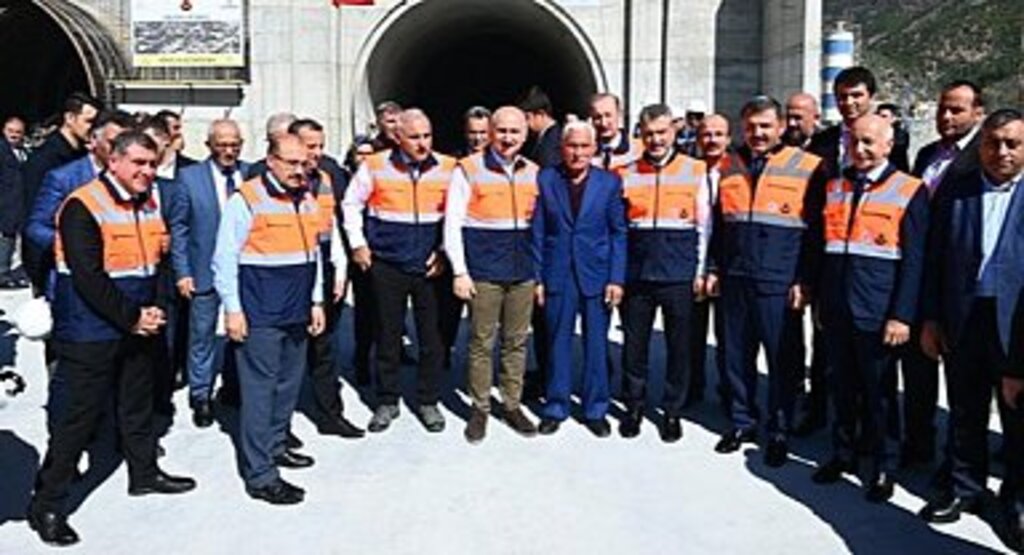 TÜRKİYE’NİN EN UZUN TÜNELİ ZİGANA İÇİN GERİ SAYIM BAŞLADI