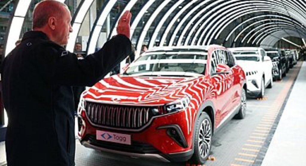 Türkiye'nin İlk Yerli Otomobili Seri Üretime Geçti