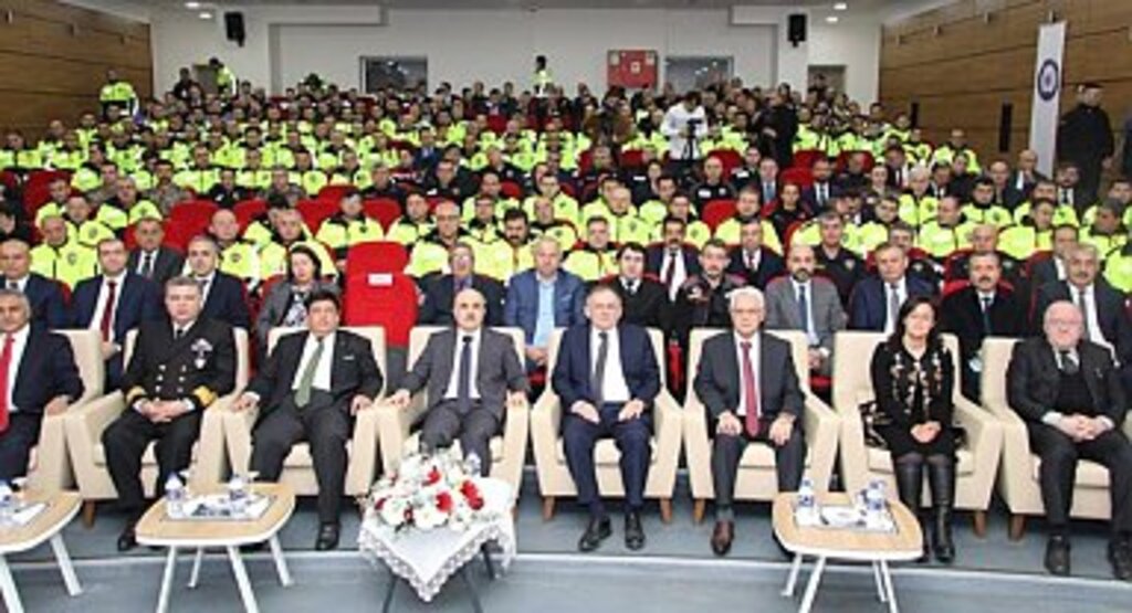 BÜYÜKŞEHİRDE TOPLU ULAŞIM ELEKTRİKLİ OTOBÜSLERE DÖNECEK