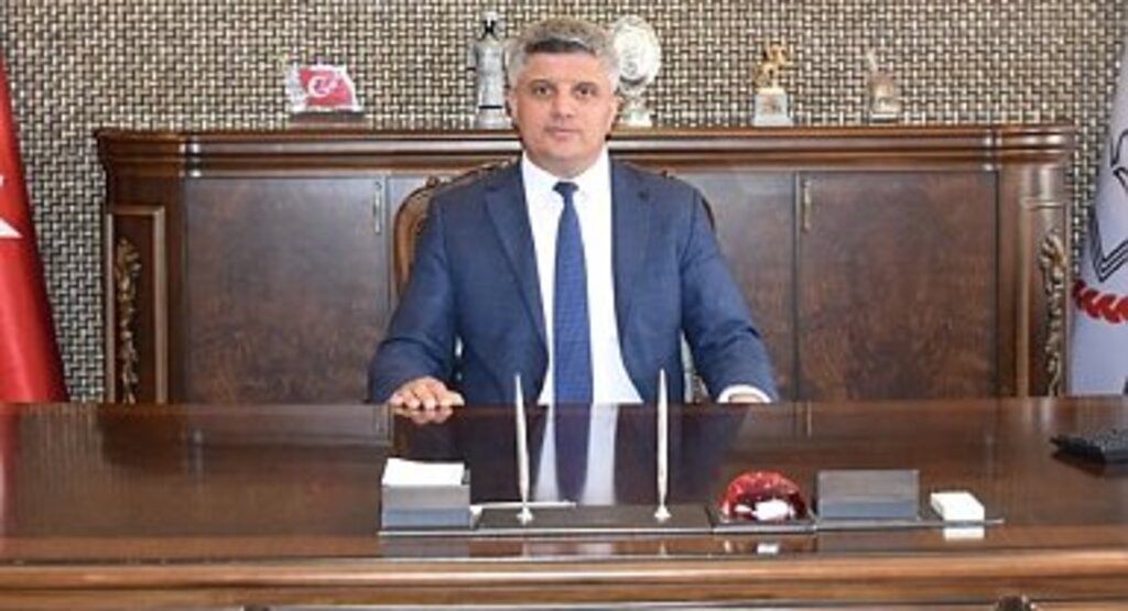 İL MİLLİ EĞİTİM MÜDÜRÜ DR. MURAT AĞAR’DAN ÖĞRETMENLER GÜNÜ MESAJI