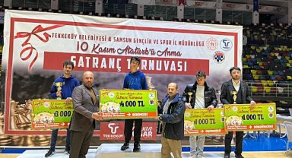 Tekkeköy Satranç Turnuvasında Dereceye Girenler Ödüllendirildi