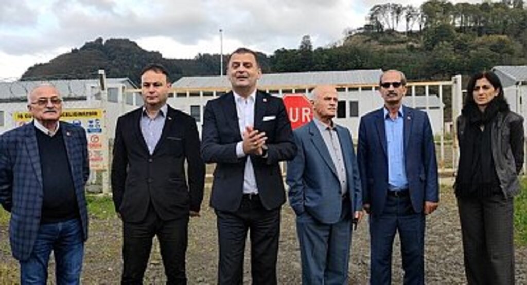 TÜRKEL 5 YIL ÖNCE SÖZ VERİLEN BARAJIN YERİNDE YELLER ESİYOR