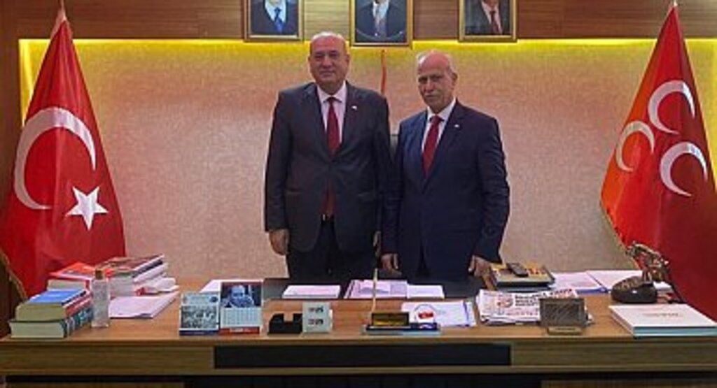 MHP SAMSUN'DA BAYRAK DEĞİŞİMİ OSMAN KANDIRA DÖNEMİ BAŞLADI