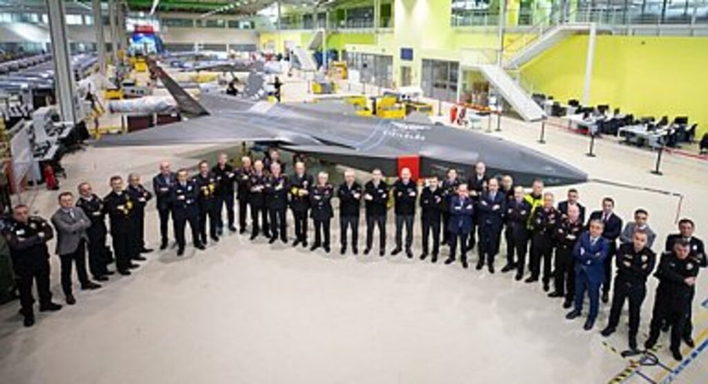 Bakan Soylu'dan Baykar Milli Teknoloji Merkezi'ne ziyaret