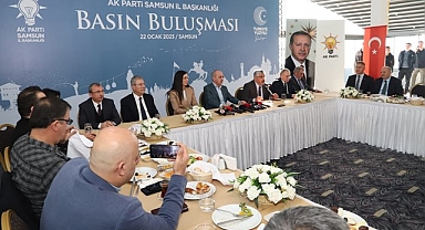 Kurtulmuş, ne yaptığını kendileri bile bilmeyen 2+4'lü masayla seçime gidiyoruz